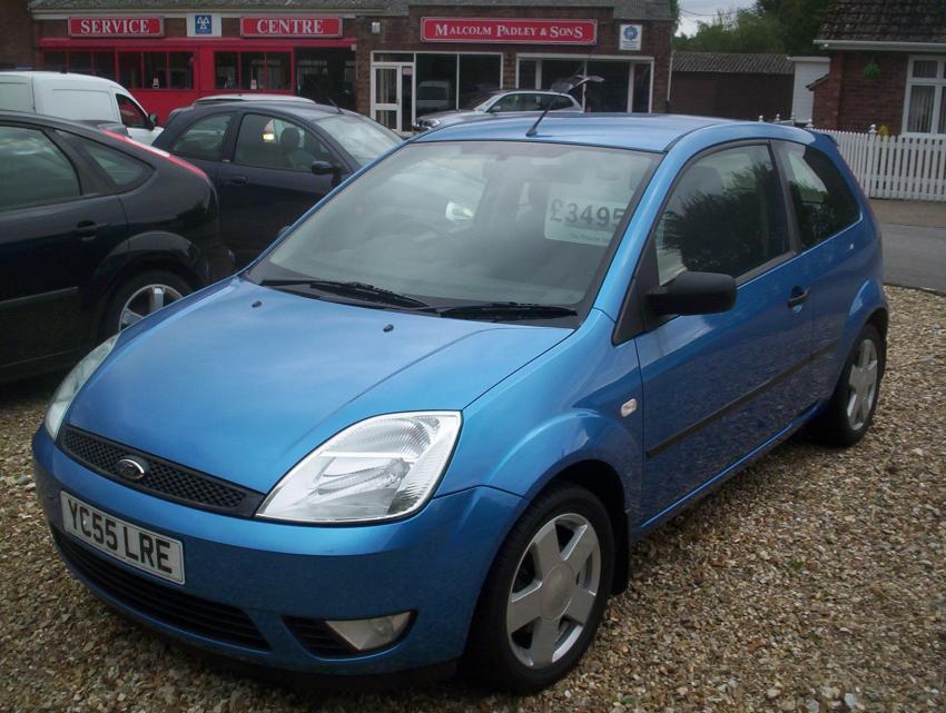 View FORD FIESTA ZETEC CLIMATE