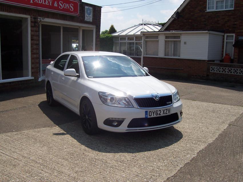 View SKODA OCTAVIA vrs black edition