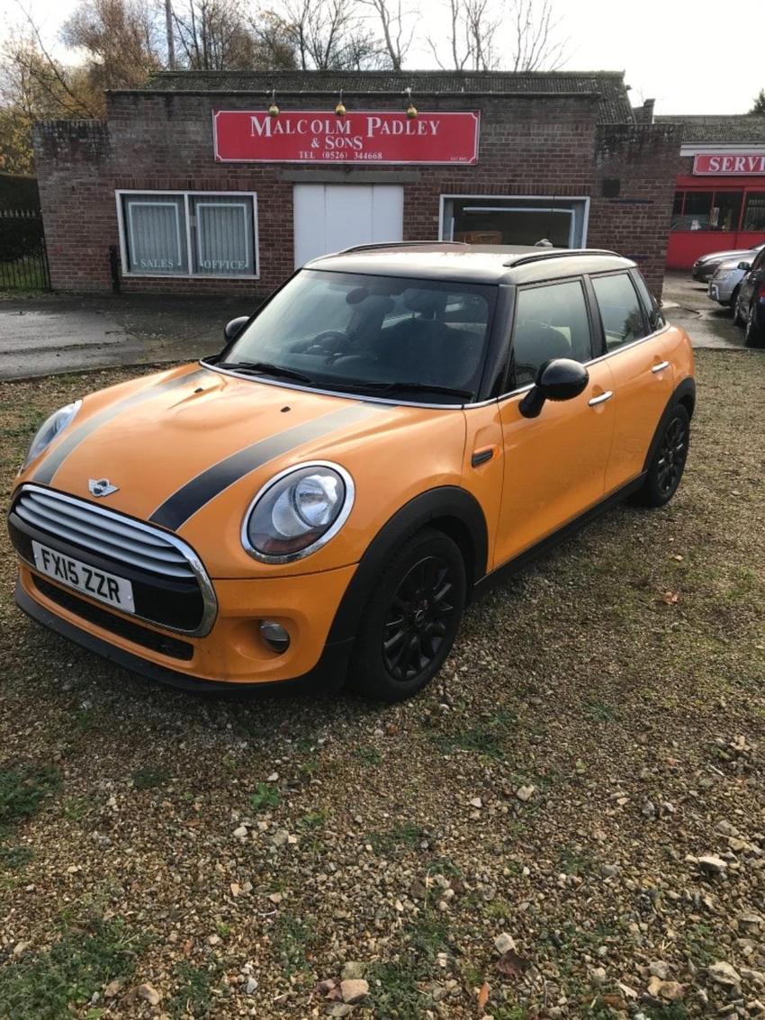 MINI HATCH