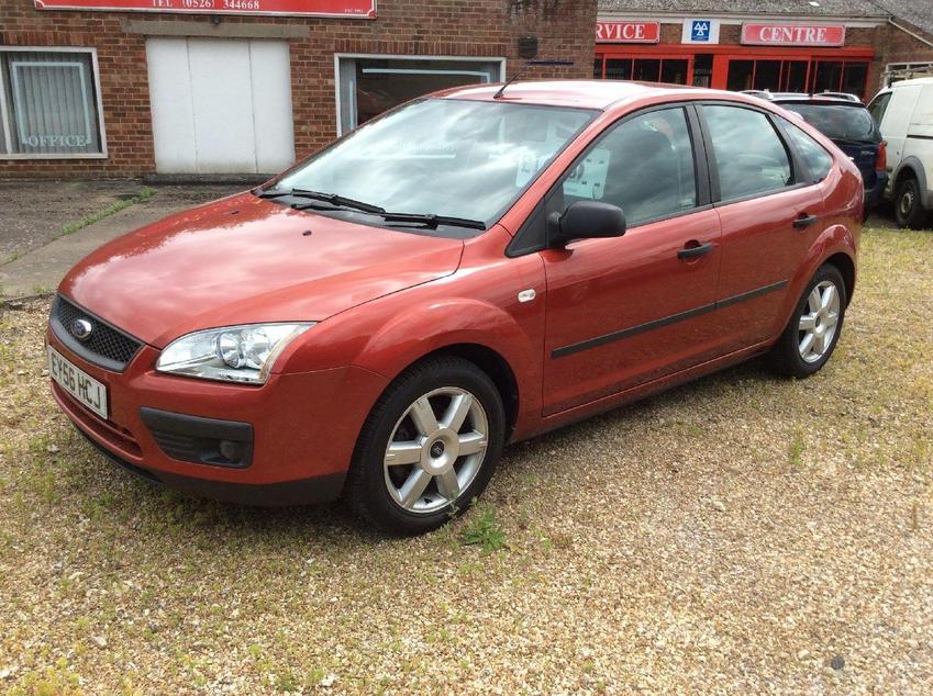 View FORD FOCUS Sport